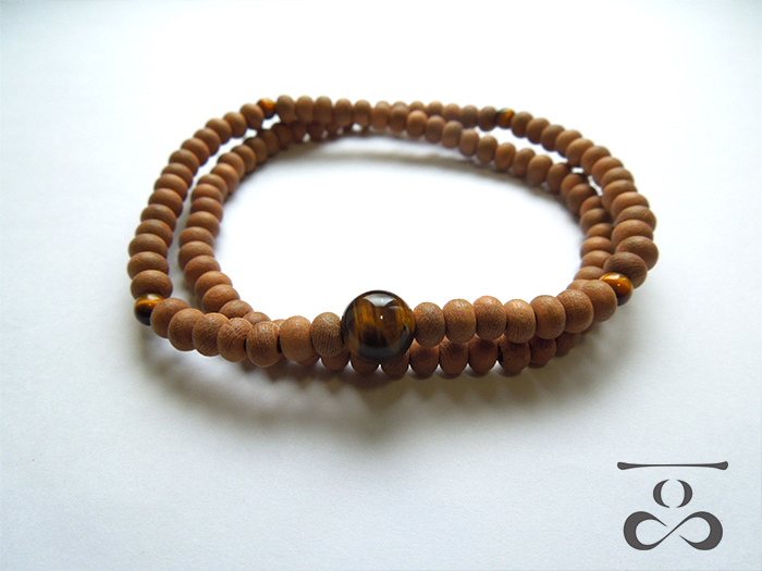 【一品(ひとしな)】108ブレス「桜×虎目石」